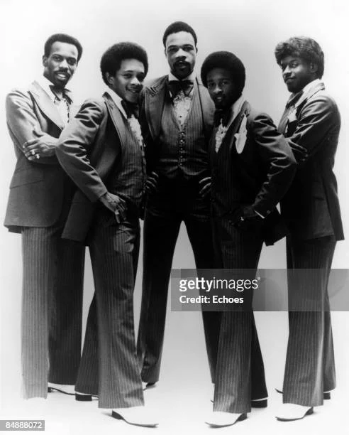 Float On performing Float On