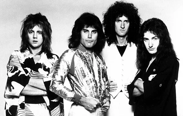 The band behind the song Killer Queen is Queen