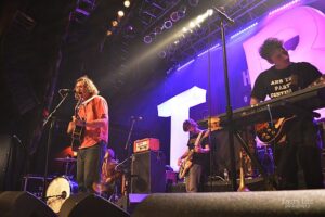 The band behind the song Twin Size Mattress is The Front Bottoms